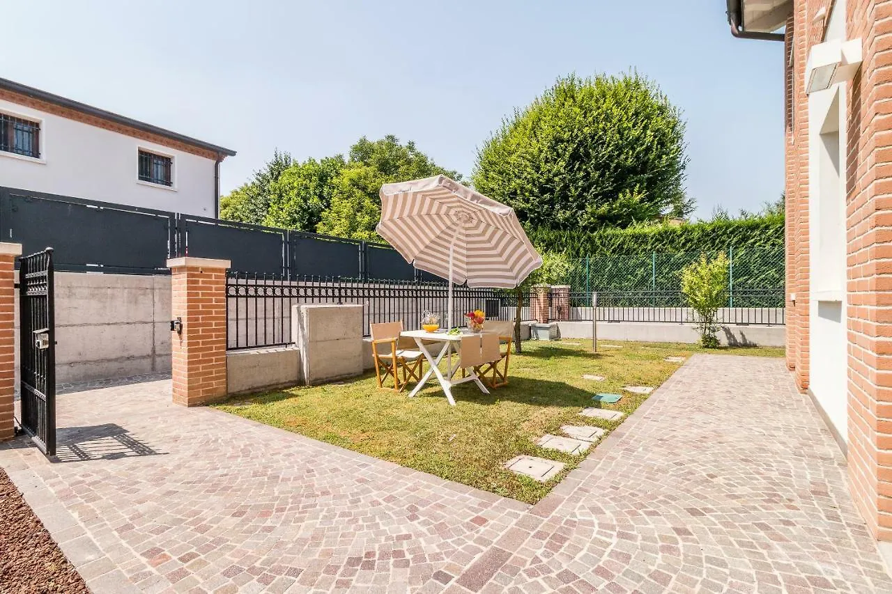 B&B Botanical Boutique Maserà di Padova 0*,